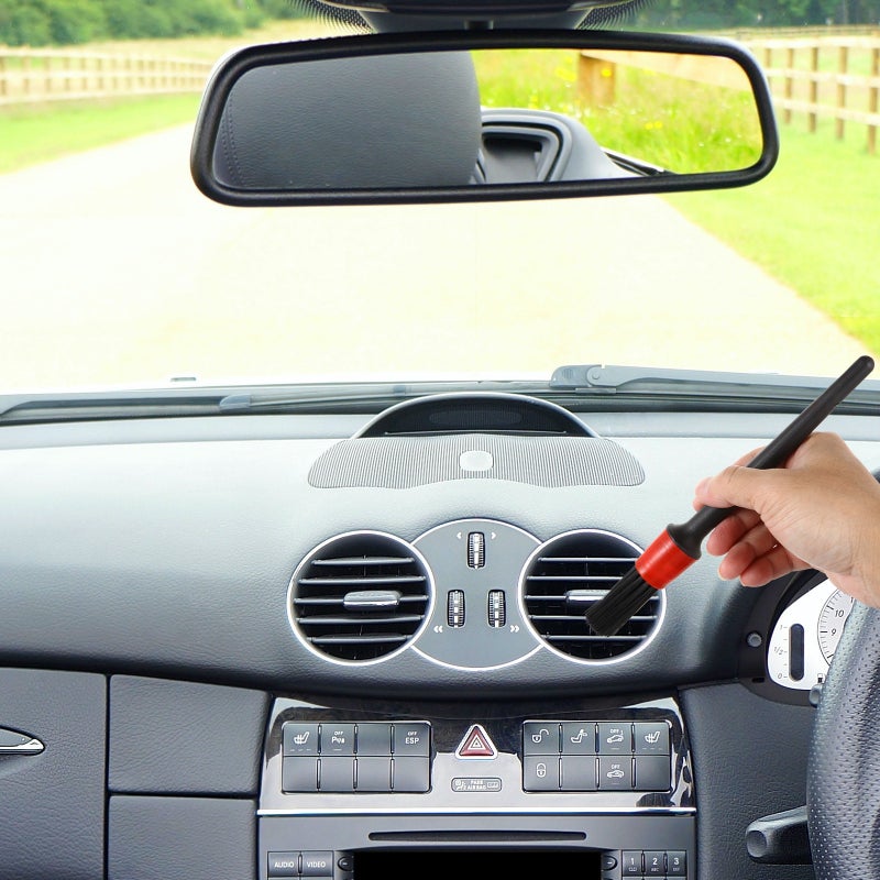 🚗 مجموعة فرش تنظيف عجلات السيارة متعددة الاستخدامات لتنظيف الداخل والخارج بشعيرات متينة - Image 4