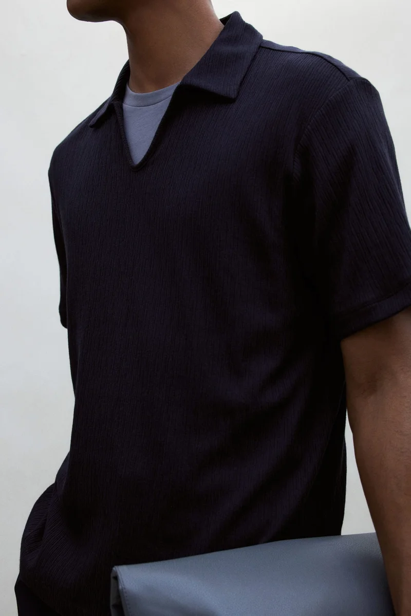 H&M 002-73-301-Blue Dark Regular Fit Collared T-shirt for Men | Best Price UAE