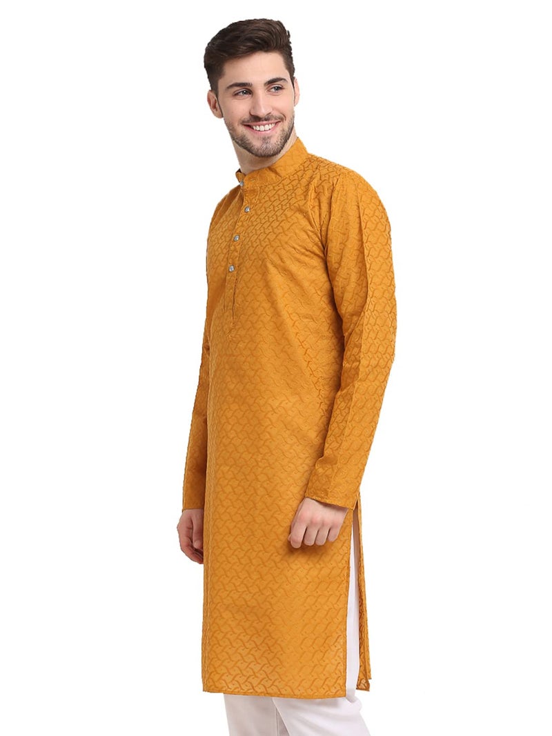 jompers قميص جومبرز الرجالي المطرز من القطن الخالص باللون الخردلي - Image 3