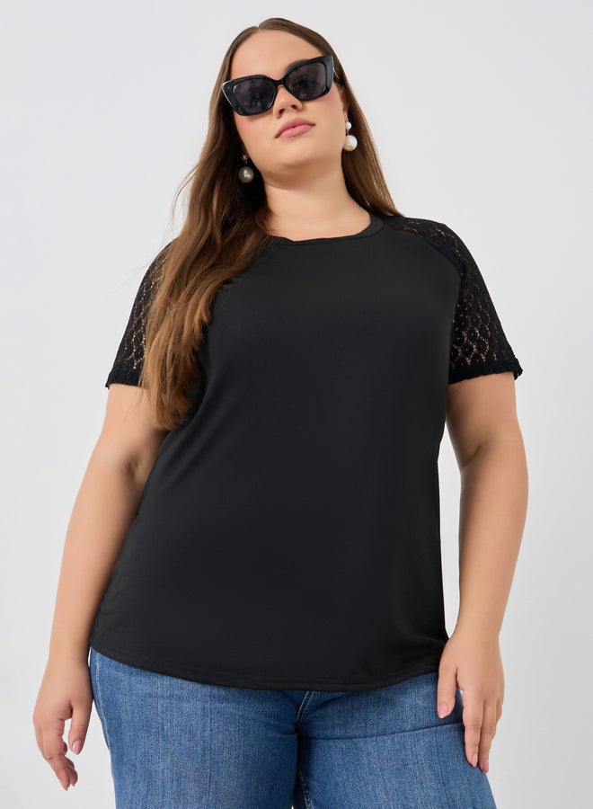 Styli Styli Plus Size Solid Lace Short Sleeve Longline T-Shirt  - Image 1