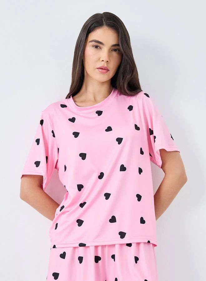 Styli All Over Heart Print T-Shirt and Shorts Set