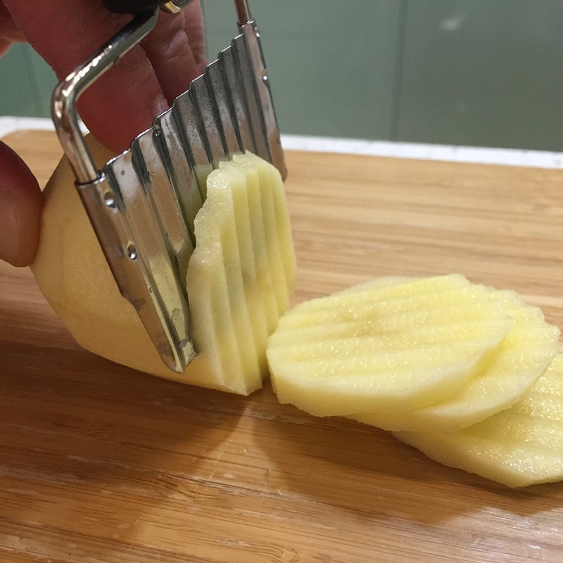 Stainless Steel Vegetable Crinkle Cutter and French Fry Slicer for Potato - Image 3