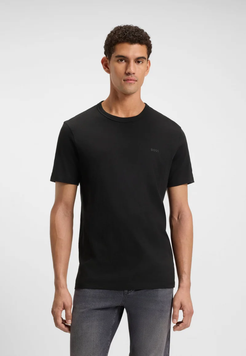 بوس تيشيرت بقصة عادية قطن سلا بلمسة شعار