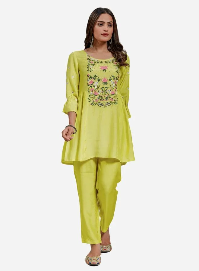 KASYA Women Embroidered Panel Tunic and Pants Co-Ords