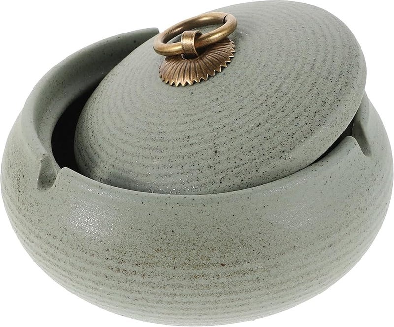 Light Green Ceramic Windproof Ashtray With Lid For Outdoor Patio Home Office - Image 1
