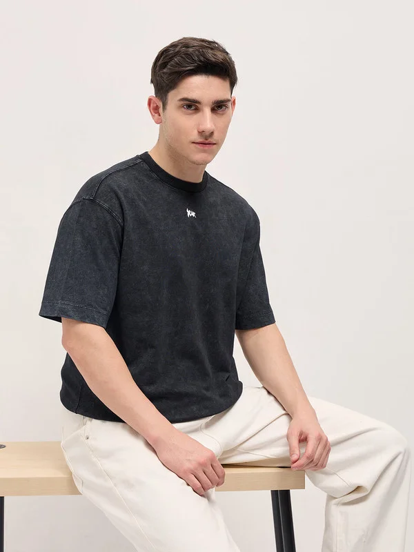 THE BEAR HOUSE Men’s Short Sleeve T-Shirt | Casual, Comfortable & Stylish Everyday Wear | Perfect for Work, Travel, or Relaxed Outfits | Versatile All-Season Essential for Any Occasion