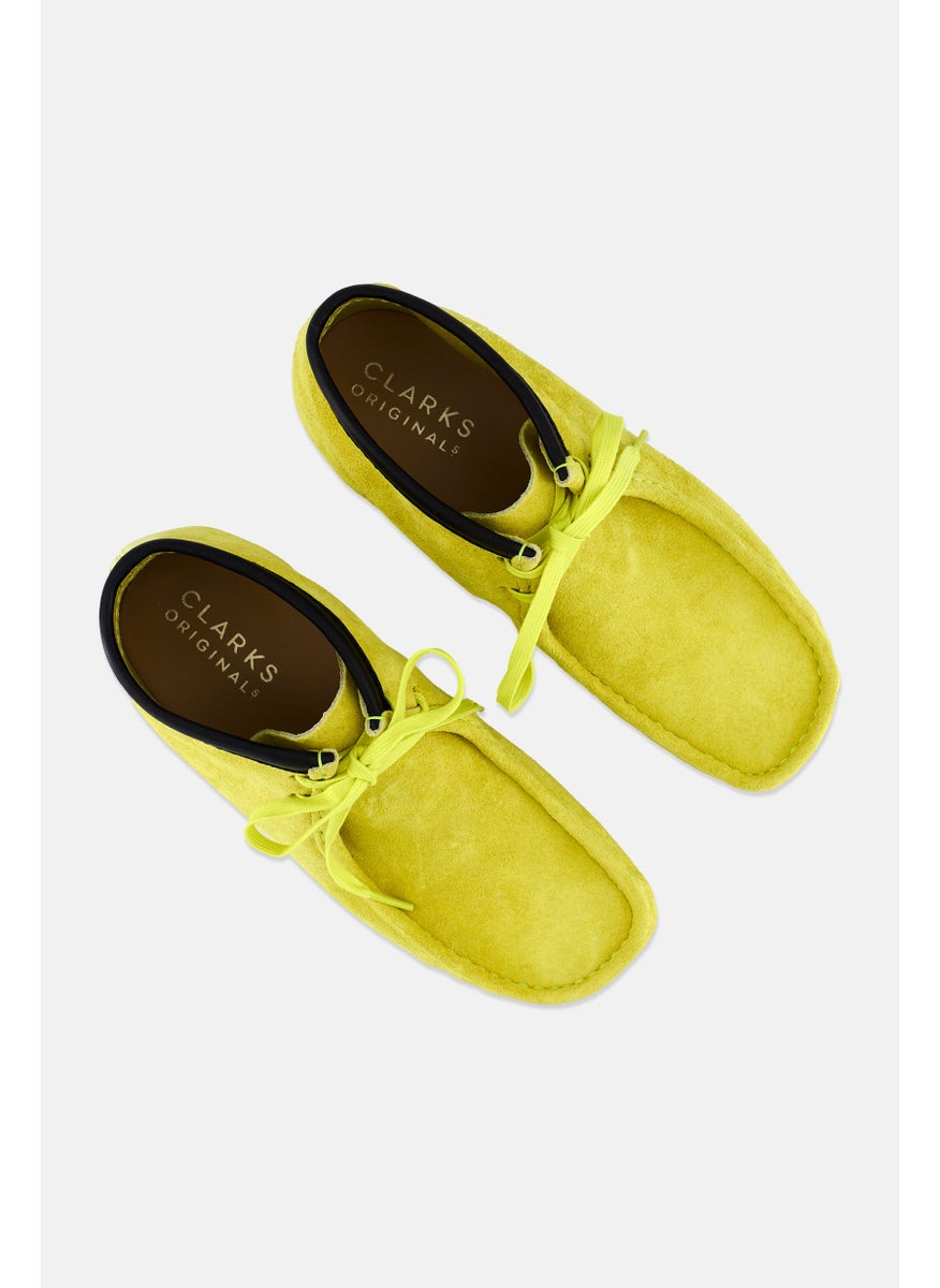 clarks Men Standard Wallabee Ankle Boots, Lime Yellow  - Image 3