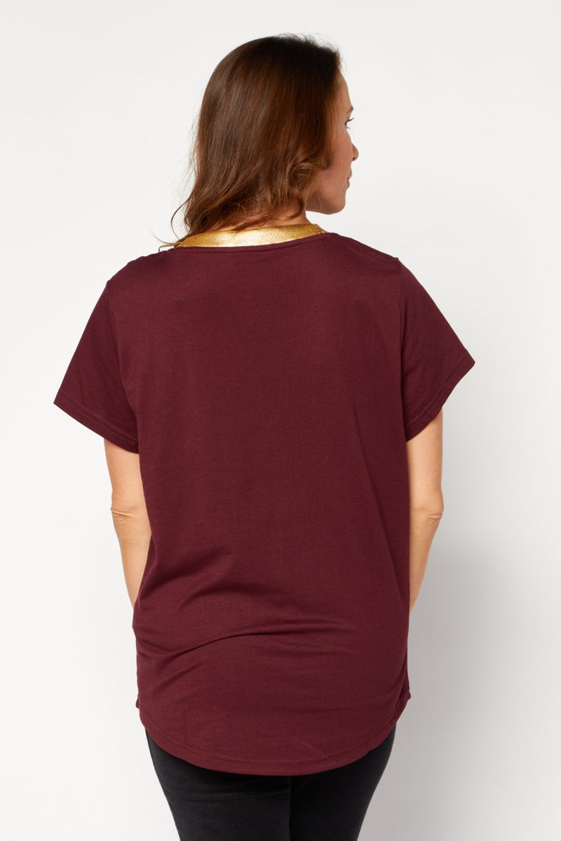 PUMA تي شيرت رياضي نسائي بأكمام قصيرة مناسب في الهواء الطلق، مارون - Image 2