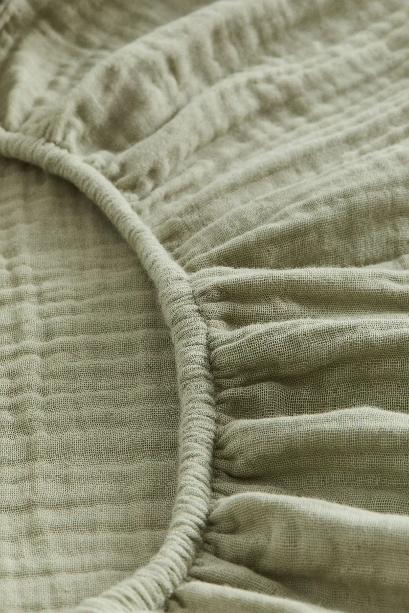 H&M Muslin cot fitted sheet