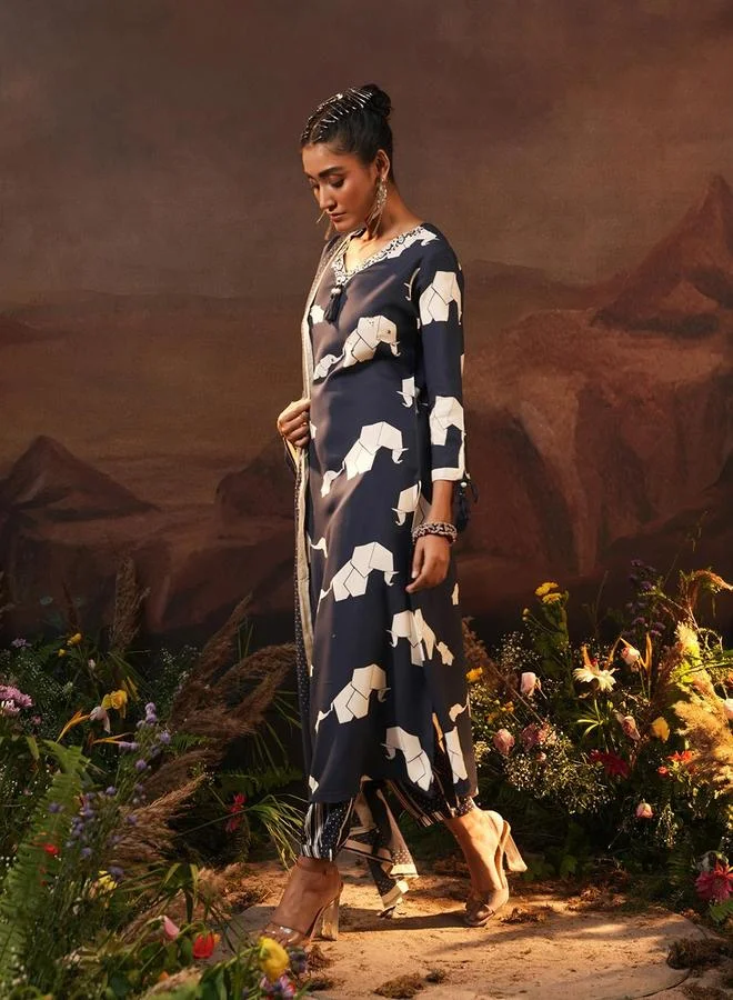 آي شين Women's Navy Rayon Printed Tunic Upper Calf Length Palazzo Bottom Straight Fit 3 Peice Kurta Set