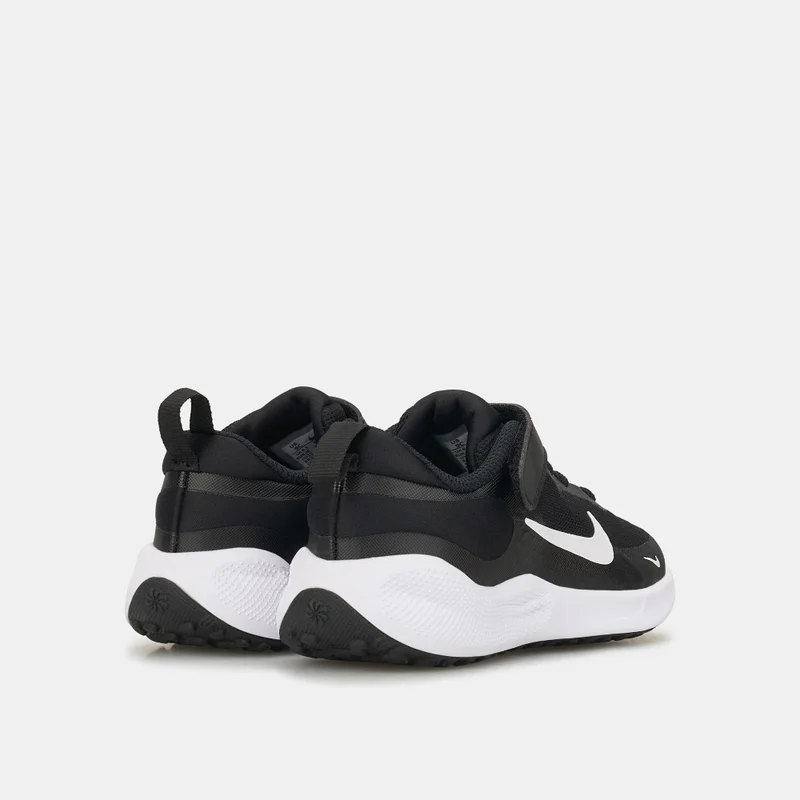 Nike Kids' Revolution 7 Running Shoes