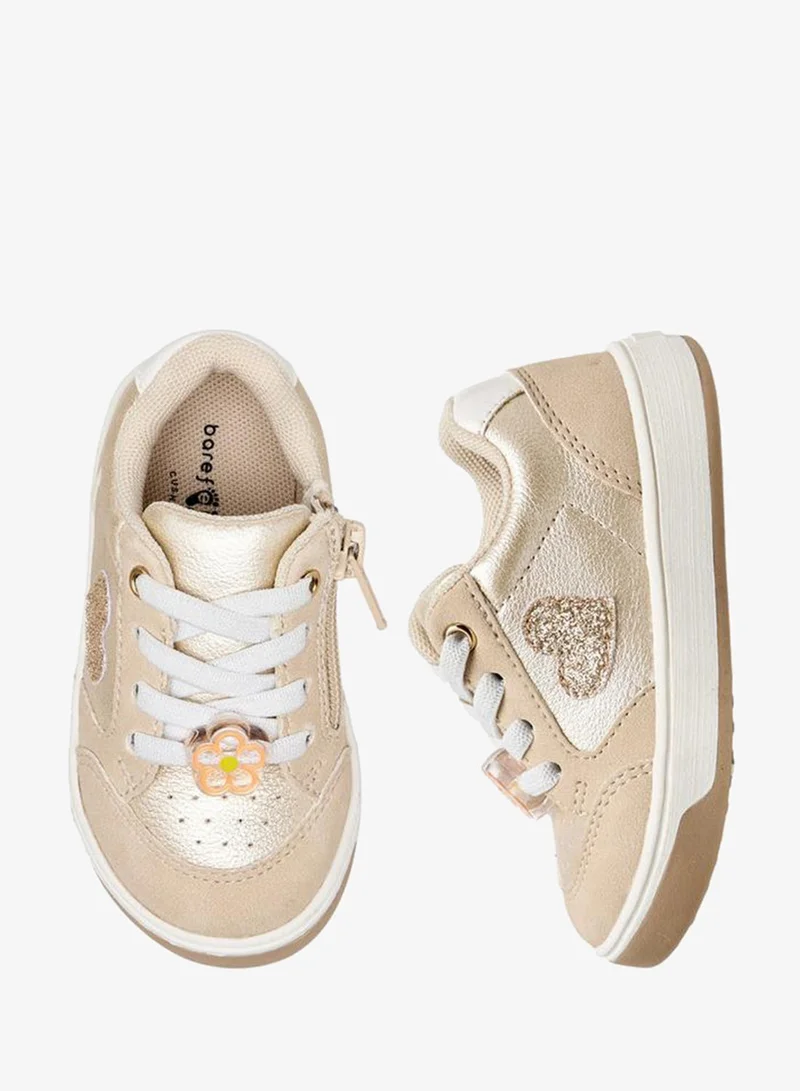 بيرفيت Girls Heart Detail Sneakers