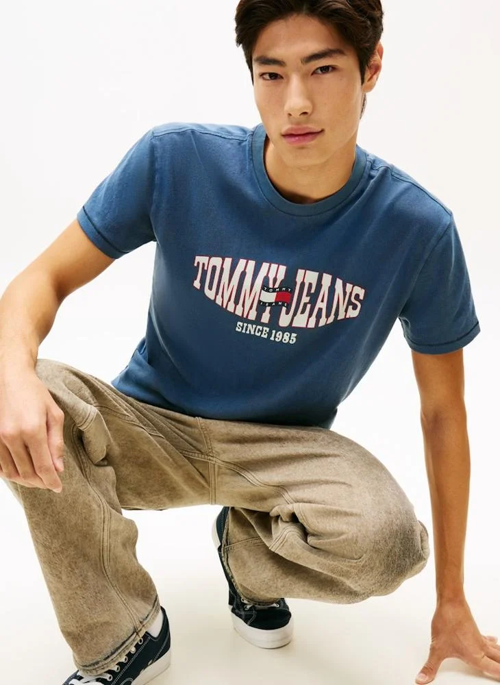TOMMY JEANS  Wavy Flag Jersey T-Shirt for Men | Best Price UAE
