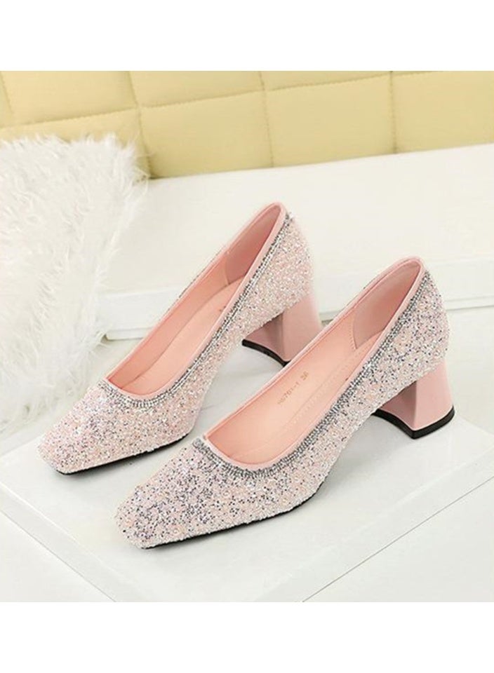 بيج تري المرأة لامعة شانكي منتصف الكعب مربع مغلق إصبع القدم مضخات لون وردي شاحب 5CM - Image 1