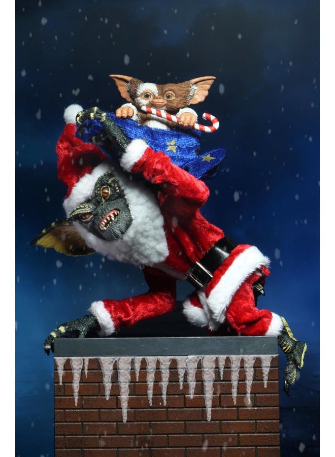 NECA Gremlins Santa Stripe and Gizmo 7-Inch Scale Figure 2-Pack - Image 3
