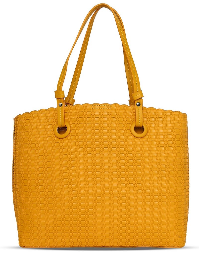 CAPRESE حقيبة توت صغيرة من جلد صناعي أصفر كابريسي أندريا بتصميم تجريدي - Image 3