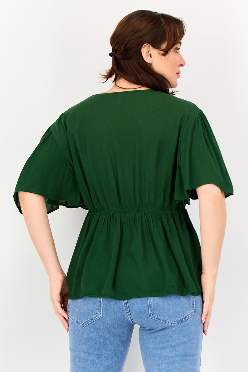 VERO MODA بلوزة قصيرة الأكمام بتصميم منسوج على شكل حرف V للنساء من فيرو مودا، خضراء - Image 3