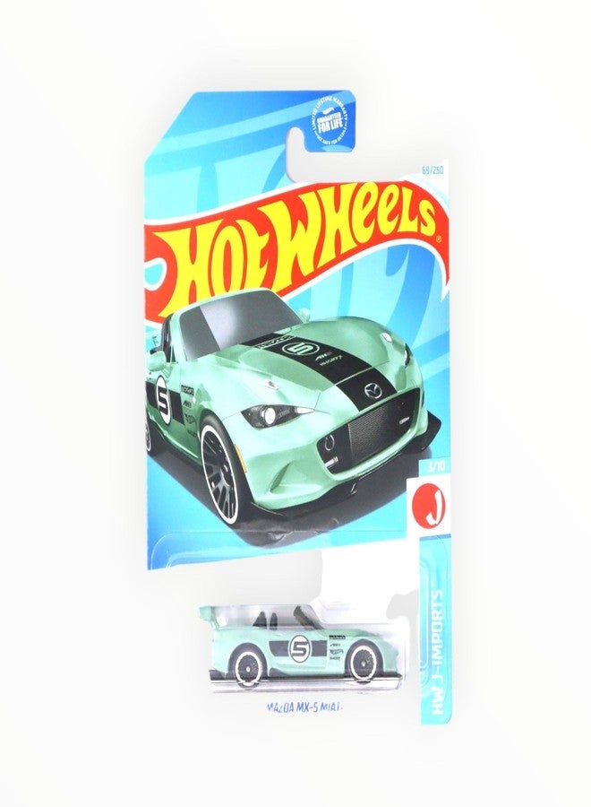 Hot Wheels 1:64 Scale Green 2024 Mazda MX-5 Miata Die-Cast Car - Mainline (2024) 69/250 - Image 1