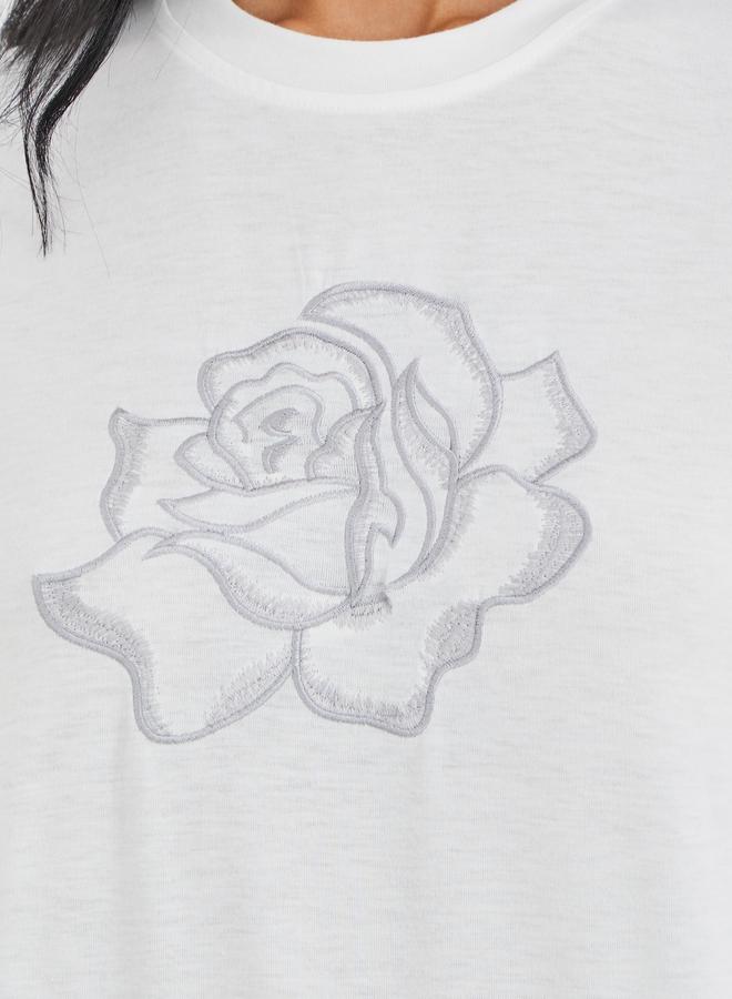 Styli Styli Embroidered Round Neck T-Shirt - Image 3