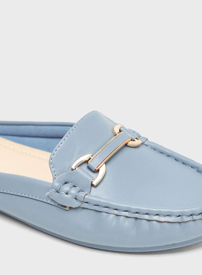 Le Confort Close Toe Slip Ons