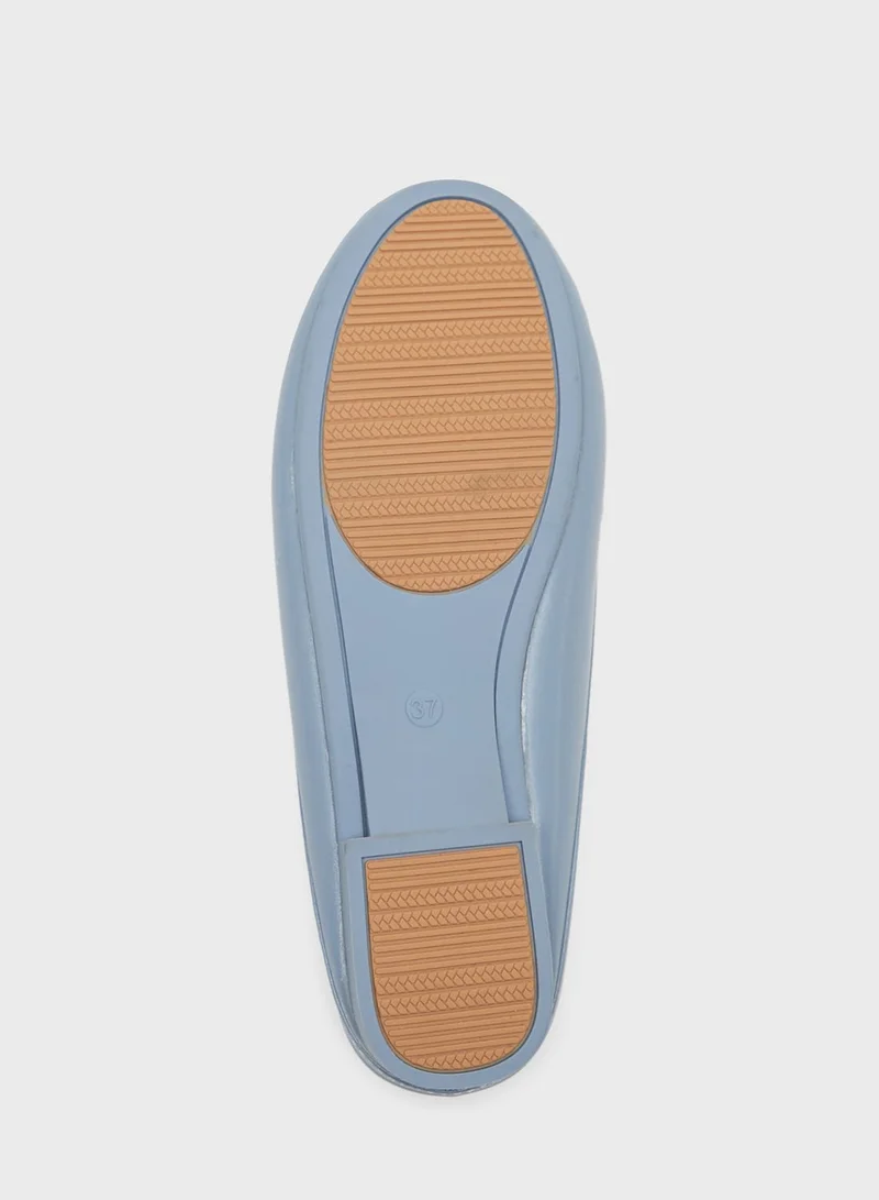 Le Confort Close Toe Slip Ons