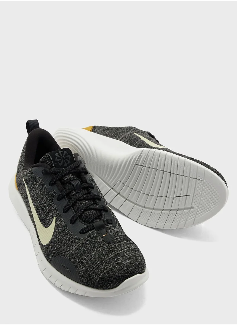 Nike Flex Experience 12