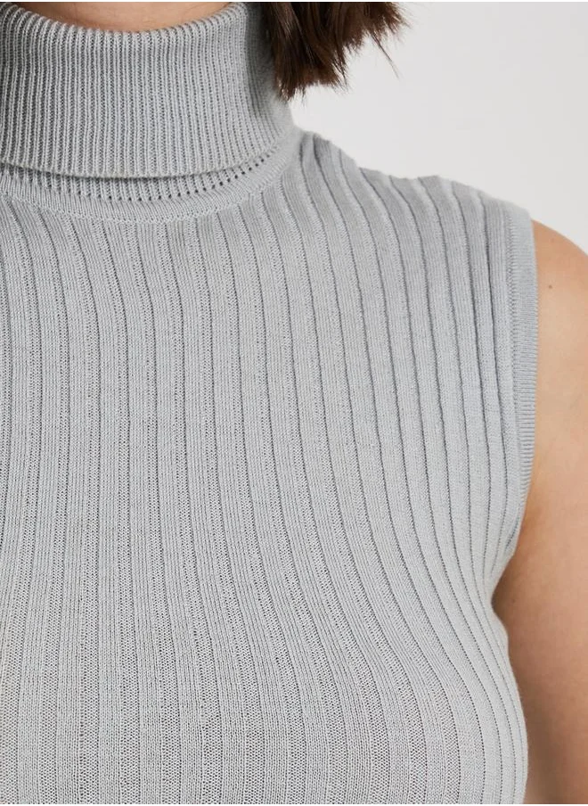 Styli Fitted Regular Length Turtle Neck Sweater