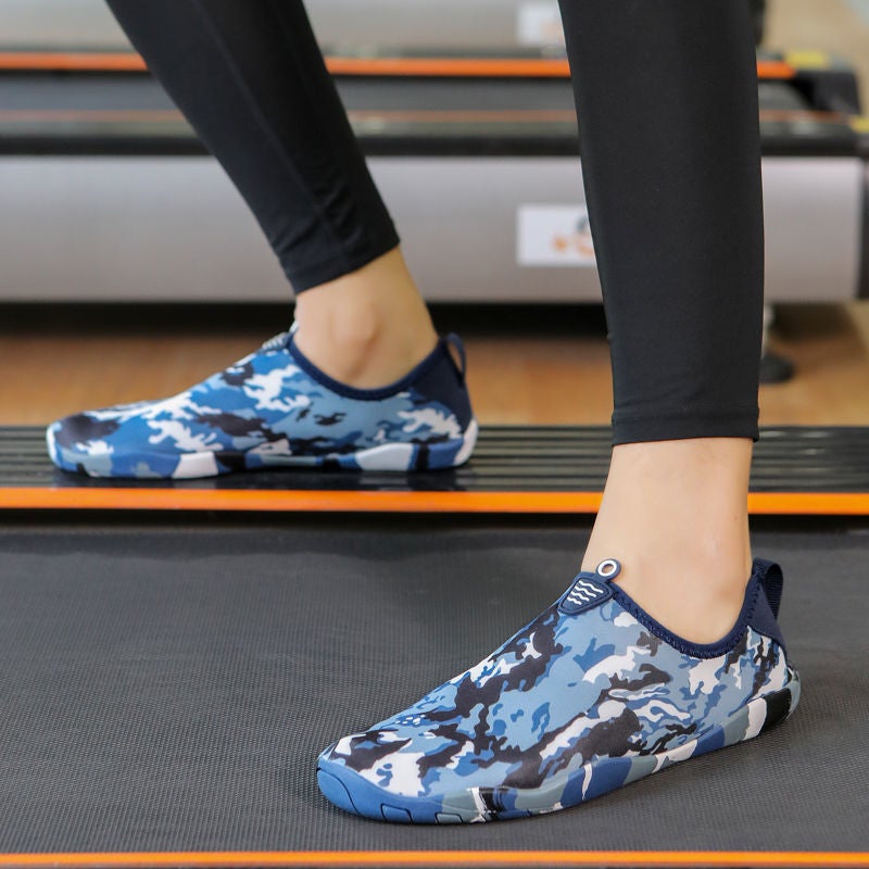 Soft-soled indoor fitness shoes for men and women non-slip yoga squat running rope skipping shoes shock absorption swimming trail shoes 118-dark blue thin bottom