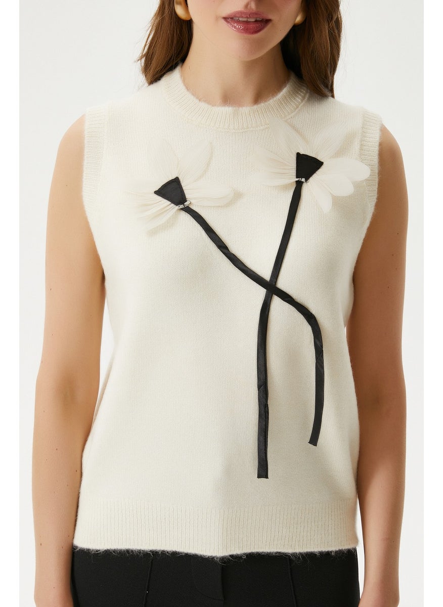 Ritnice - Women's Flower Detail Cream Knit Sweater - Image 1