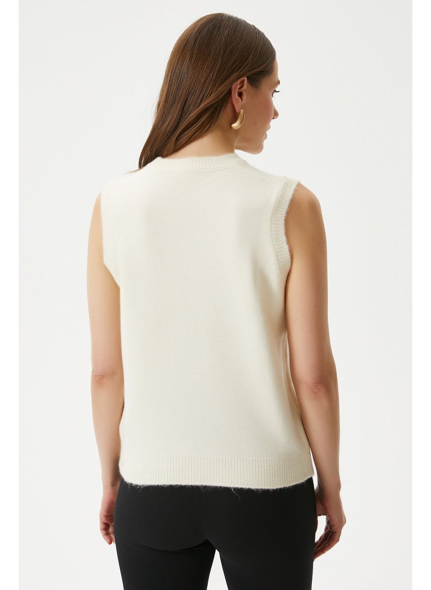 Ritnice - Women's Flower Detail Cream Knit Sweater - Image 1