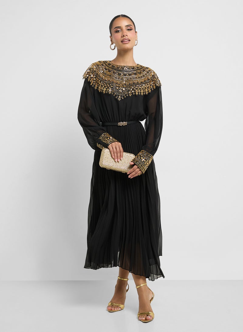 Khizana Pleated Dress With Embroidery - Image 4
