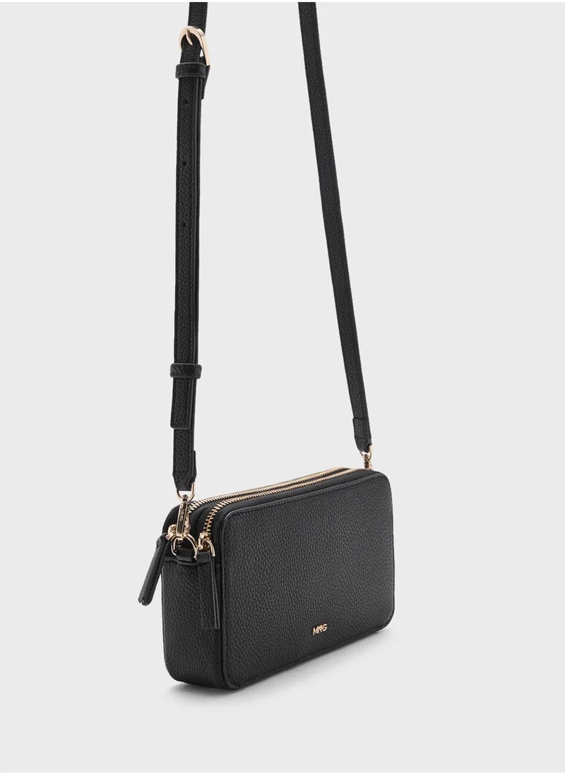 مانجو Shoulder Bag With Double Zip