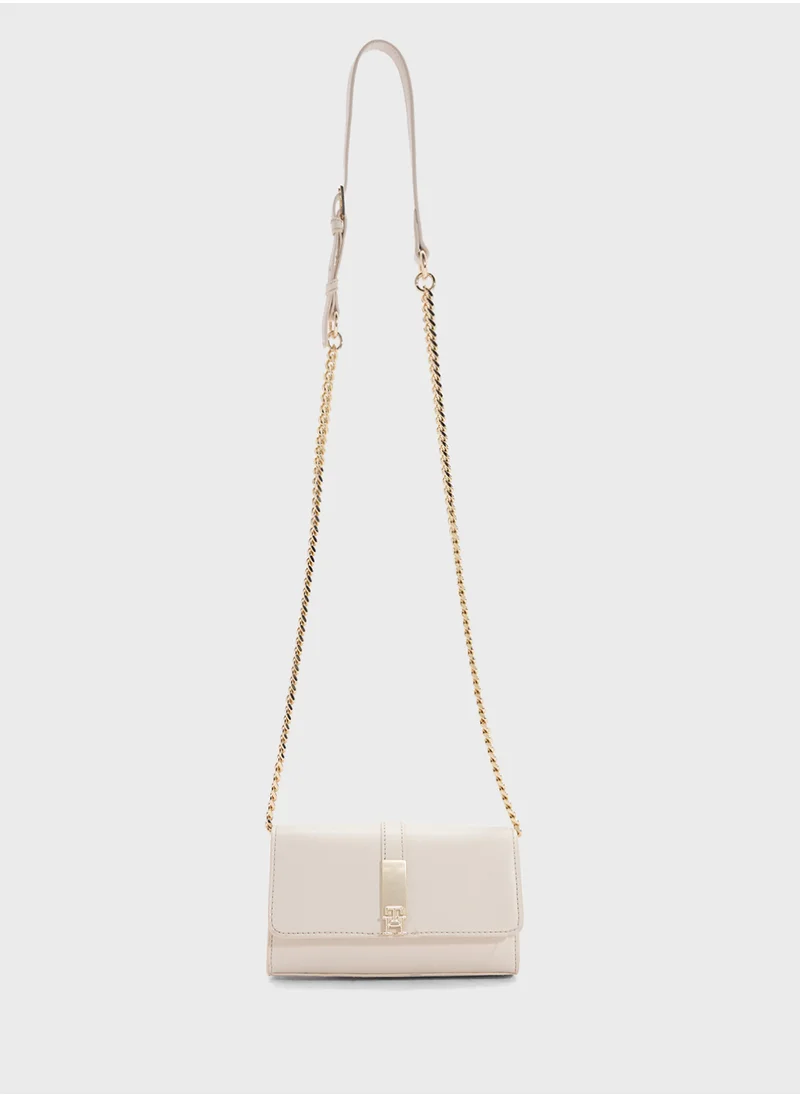 TOMMY HILFIGER HERITAGE MINI CROSSBODY BAG WITH CHAIN