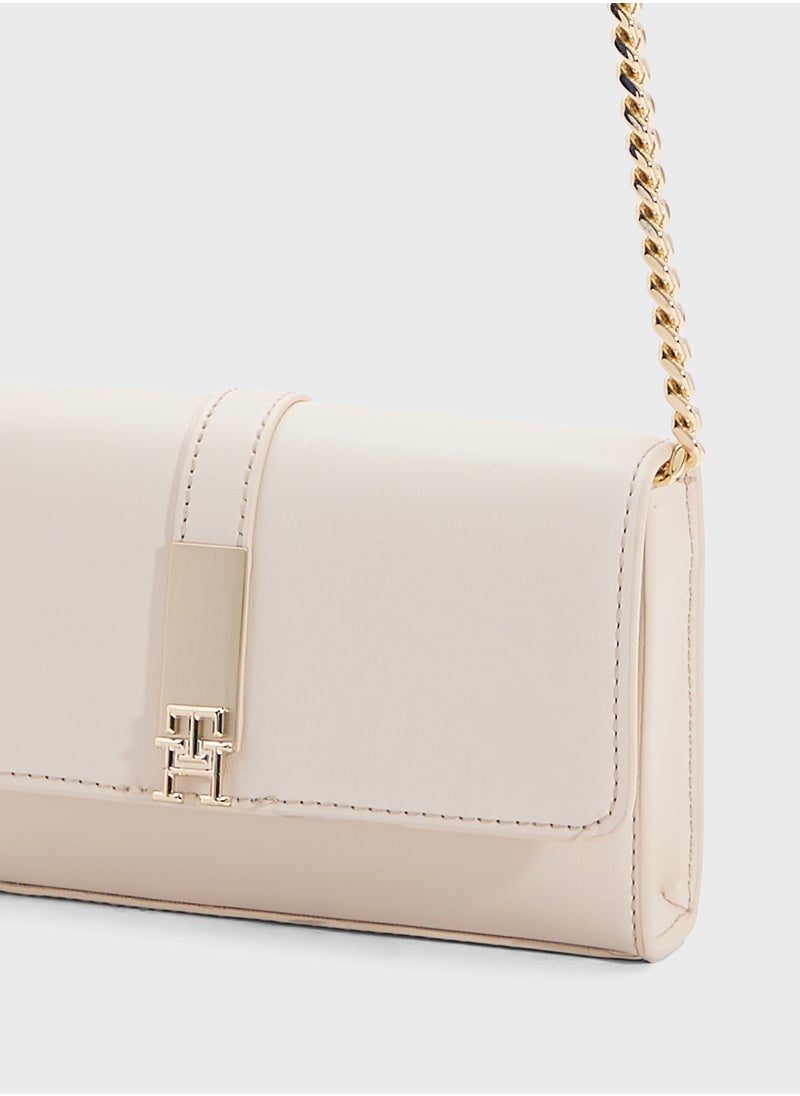 TOMMY HILFIGER HERITAGE MINI CROSSBODY BAG WITH CHAIN  - Image 4
