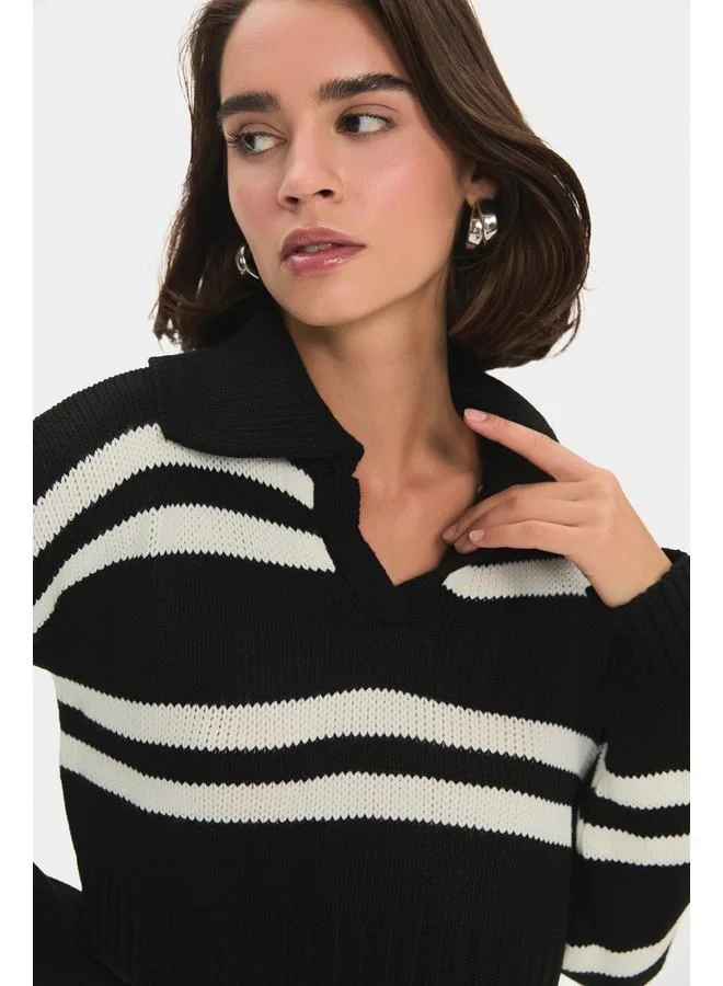 JUNE June Women Striped Collar Detailed Crop Sweater Black