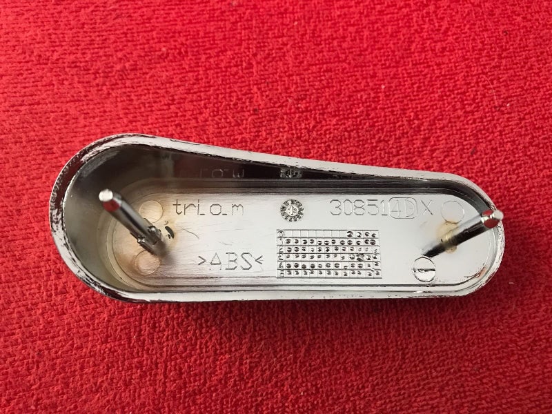 VESPA OEM Front Right Reflector Compatible with Most Modern Vespa: GT, GTS, GTV, LX , 584084 (Orange) - Image 2