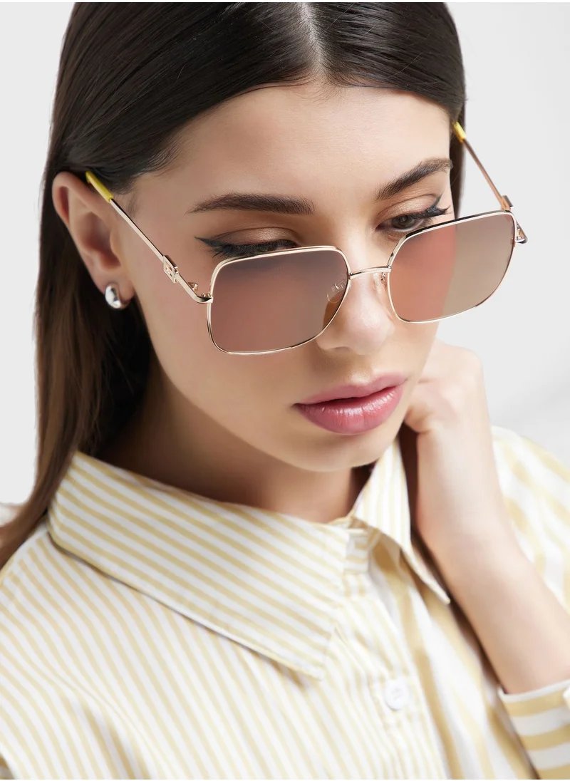 GUESS Square Cool Sunglasses