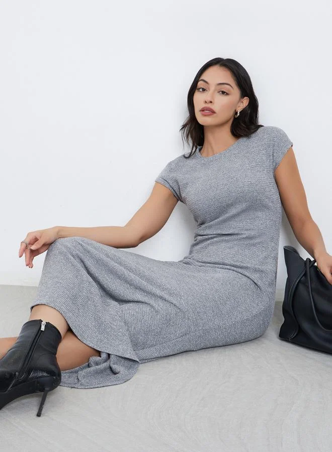 ستايلي فستان طويل محبوك بنمط وافل وأكمام كاب