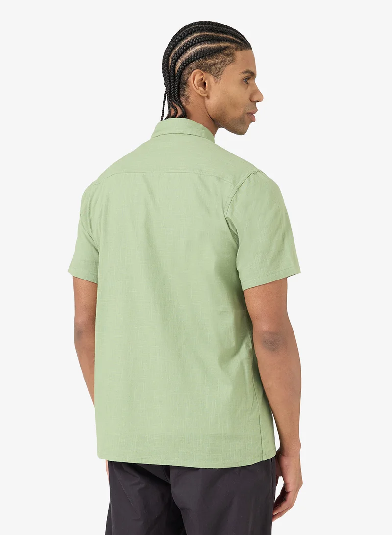 سفنتي فايف قميص كلاسيكي بقصة عادية