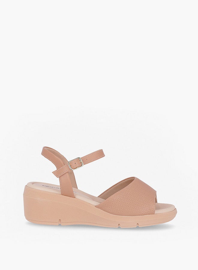 Piccadilly صنادل كعب ويدج مفتوحة الأصابع للنساء بتصميم محكم مع إغلاق بحزام - Image 2