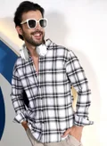 Campus Sutra Men's Chalk White & Midnight Black Brushed Buffalo Check Shirt