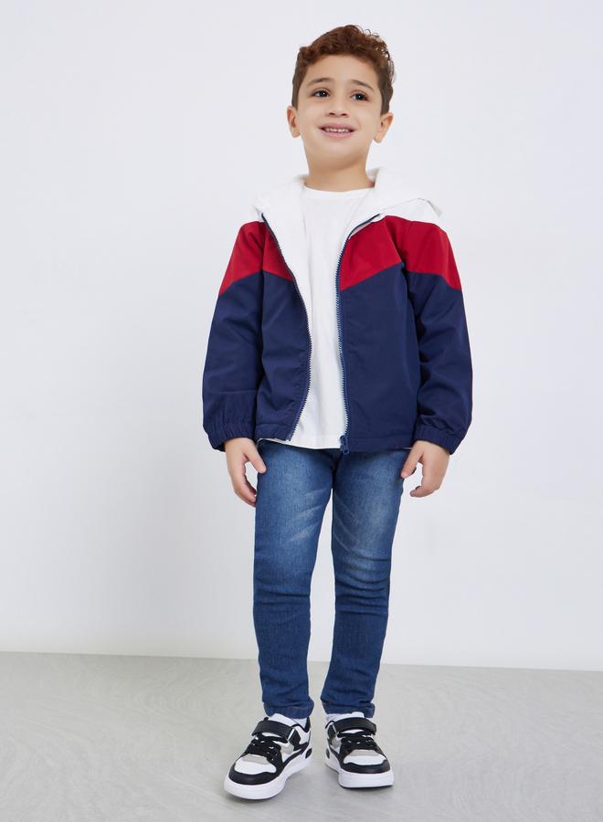 ستايلي جينز سادة بخصر مطاطي وقصة عادية - Image 2