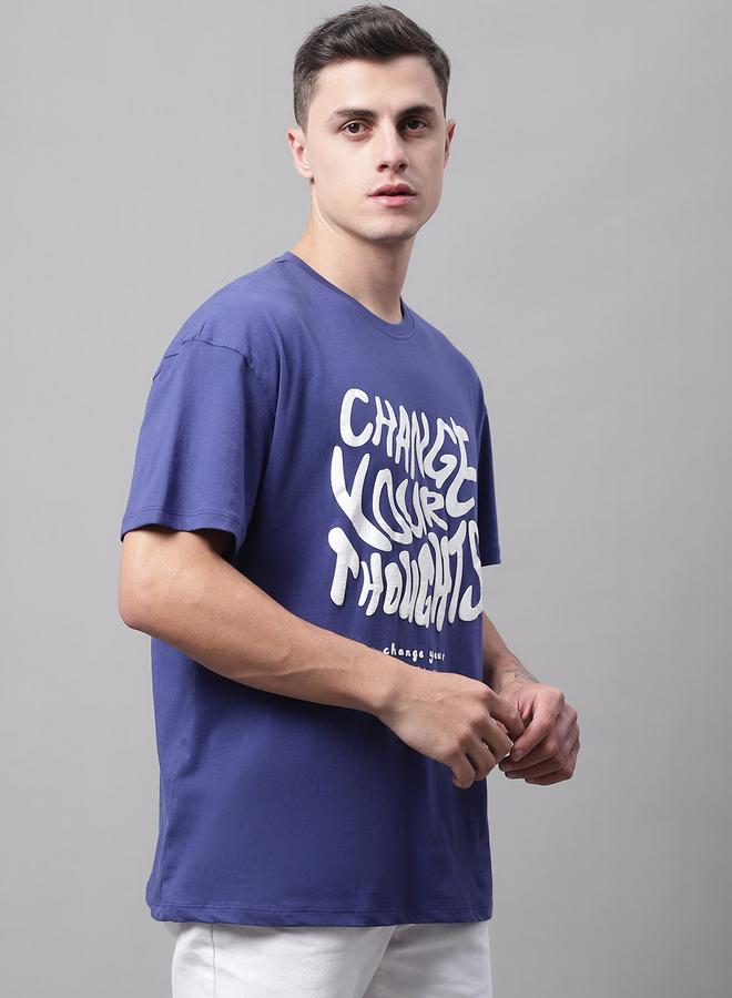 تايك تو تيشيرت رجالي أزرق داكن بطبعة جرافيك مقاس كبير من دور - Image 4