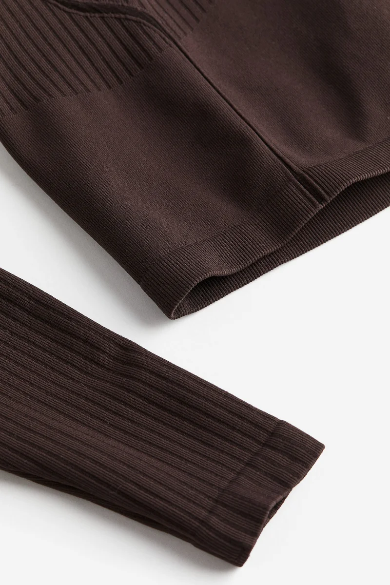 اتش اند ام Ribbed Crew Neck Crop Top