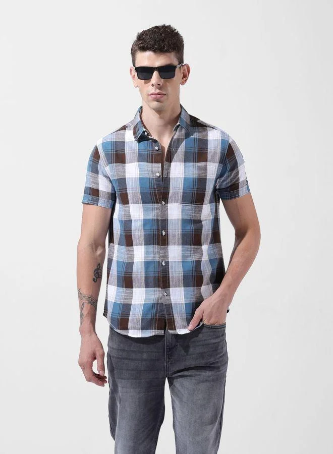 The Indian Garage Co Men Slim Fit Checked Cutaway Collar Half Sleeves Shirt