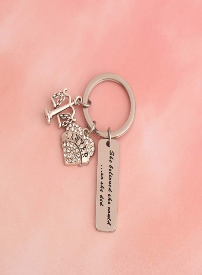 ميوسبارك سلسلة مفاتيح المحامية "ميزان العدالة" من MYOSPARK، هدية تخرج من كلية الحقوق، هدية لمحامٍ جديد، هدية للمحامين (سلسلة مفاتيح المحامية "ميزان العدالة"). - Image 3