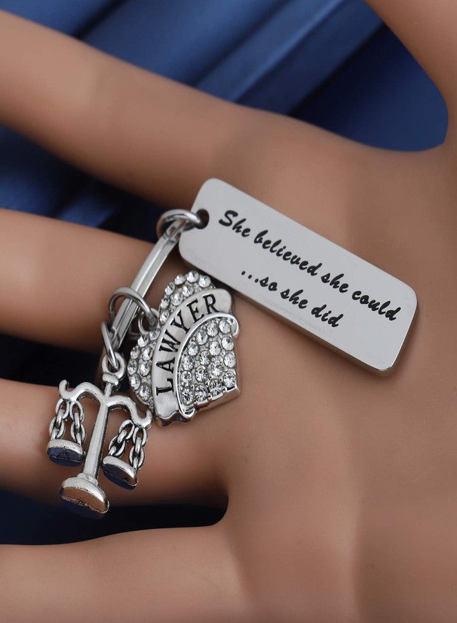 ميوسبارك سلسلة مفاتيح المحامية "ميزان العدالة" من MYOSPARK، هدية تخرج من كلية الحقوق، هدية لمحامٍ جديد، هدية للمحامين (سلسلة مفاتيح المحامية "ميزان العدالة"). - Image 5