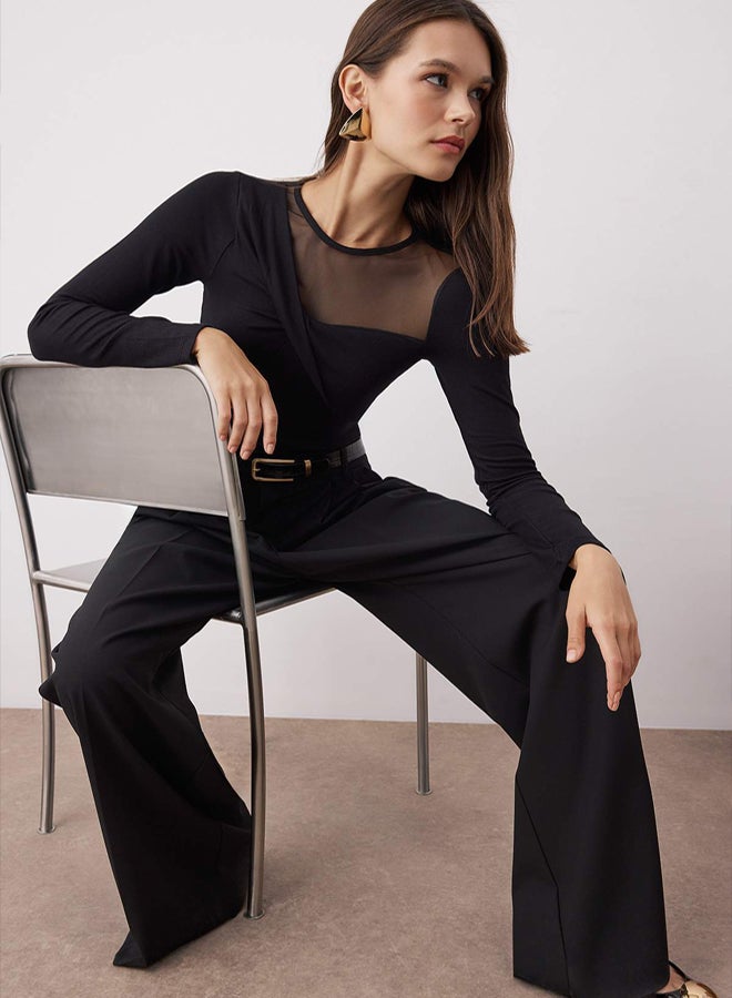 trendyol Black Neckline Detail Fitted/Slim Fit Knitted Blouse - Image 2