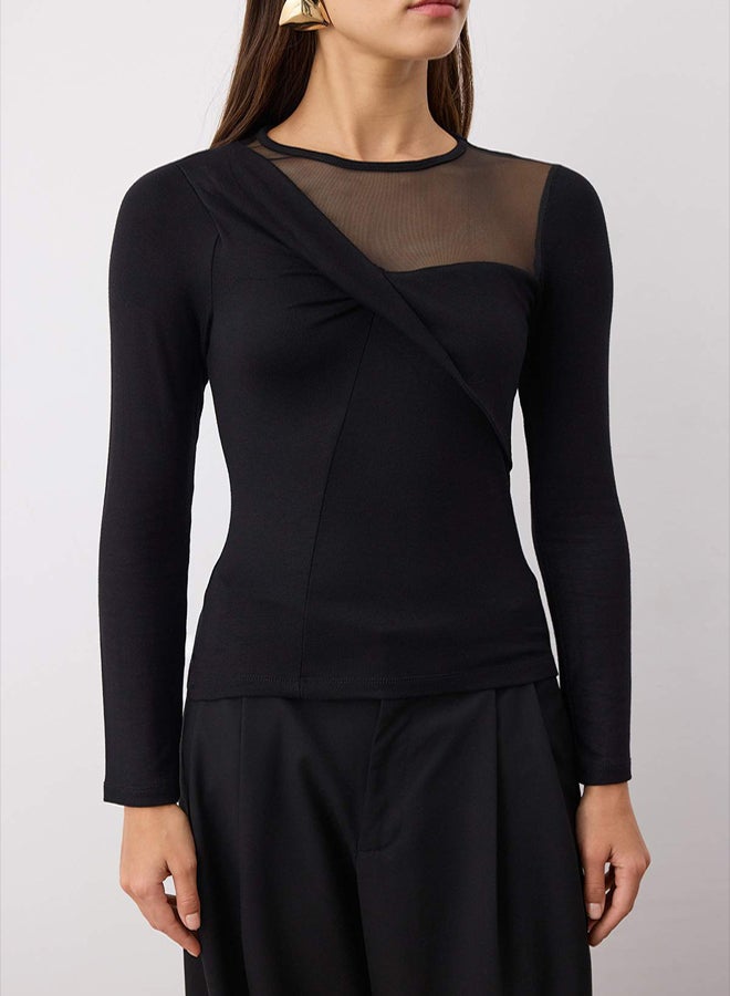 trendyol Black Neckline Detail Fitted/Slim Fit Knitted Blouse - Image 3