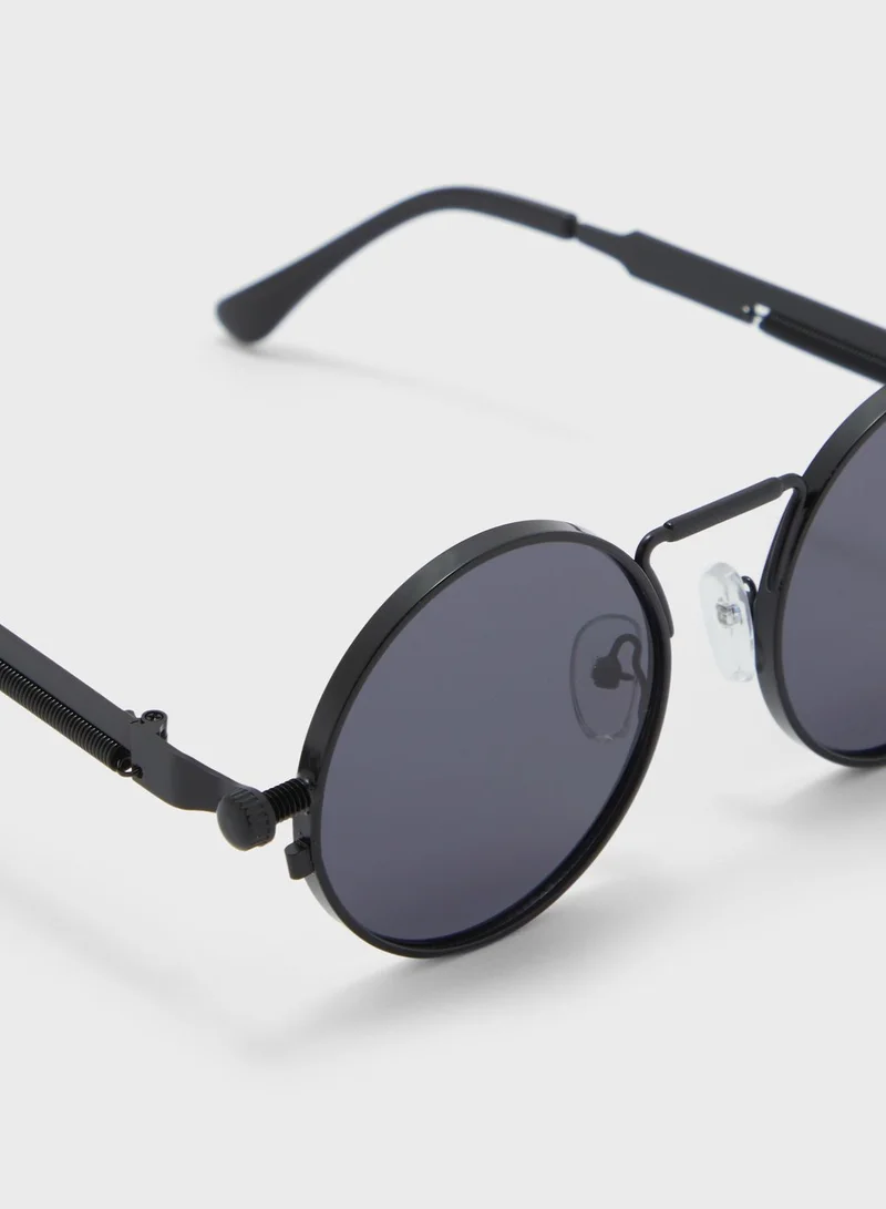 Seventy Five Casual Round Sunglasses